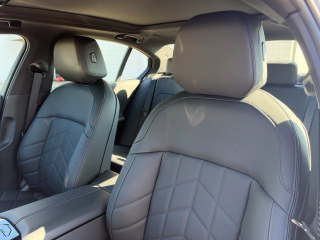 Certified 2026 BMW 540i xDrive w/ M Sport Package AWD/4WD image 19