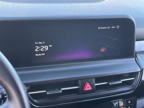 Certified 2024 Kia Seltos S image 24