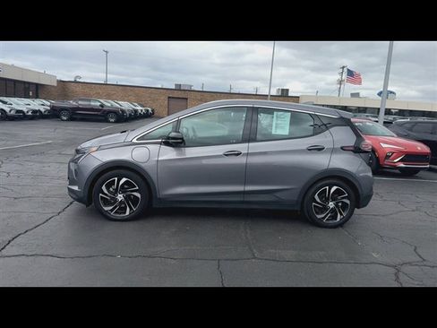 Certified 2023 Chevrolet Bolt LT image 5