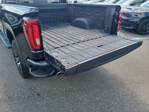 Used 2020 GMC Sierra 1500 AT4 w/ AT4 Premium Package AWD/4WD image 9