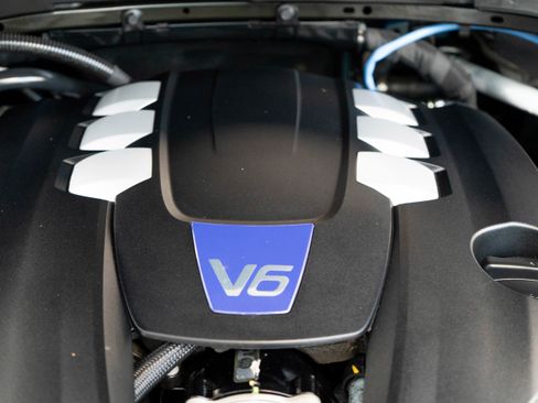 Used 2022 Maserati Levante F Tributo image 49