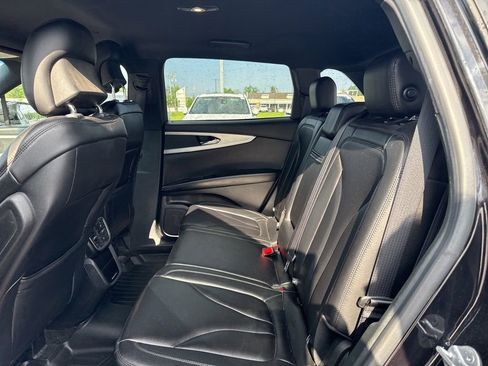 Used 2019 Lincoln Nautilus FWD image 18