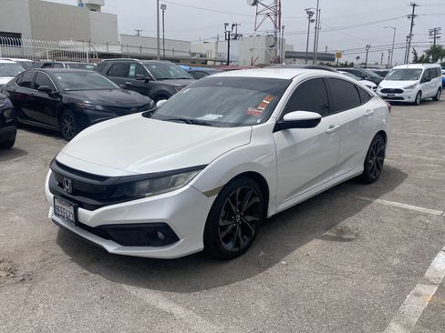 Used 2020 Honda Civic Sport image 2