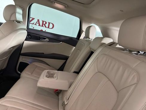 Used 2020 Lincoln Nautilus Reserve w/ Equipment Group 201A FWD image 13
