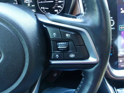 Used 2020 Subaru Outback Touring XT AWD/4WD image 17