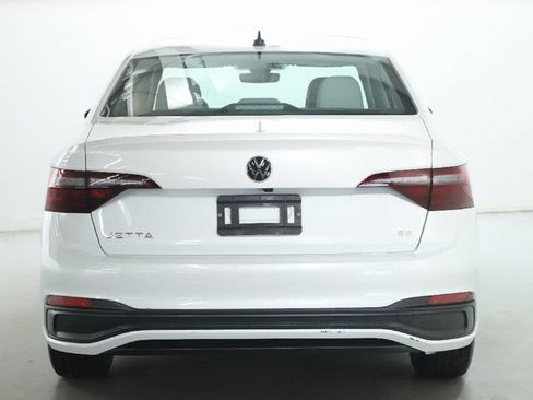 Used 2024 Volkswagen Jetta SE w/ Panoramic Sunroof Package FWD image 42