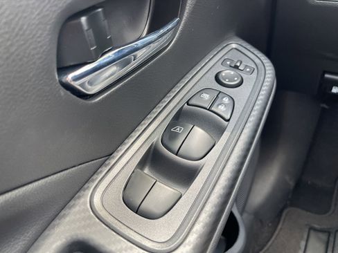 New 2025 Nissan Versa SV w/ Trunk Package image 29