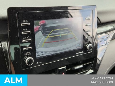 Used 2022 Toyota Camry SE w/ Convenience Package FWD image 18