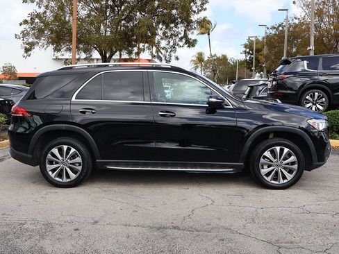 Used 2020 Mercedes-Benz GLE 350 4MATIC w/ Premium Package image 17