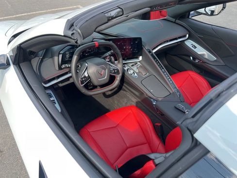 Used 2023 Chevrolet Corvette Stingray Coupe w/ Z51 Performance Package image 19