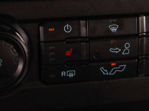 Used 2018 Ford F150 XLT w/ Equipment Group 302A Luxury image 22