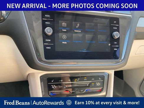Used 2023 Volkswagen Tiguan SE w/ Panoramic Sunroof Package AWD/4WD image 13