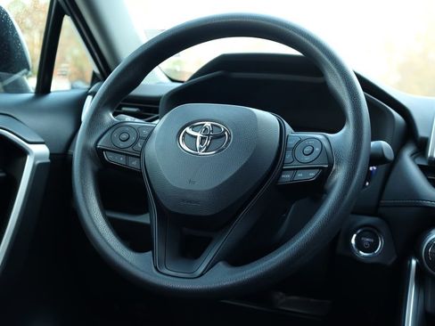Used 2024 Toyota RAV4 XLE image 33