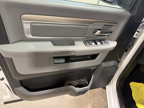 Used 2018 RAM 1500 Big Horn image 25