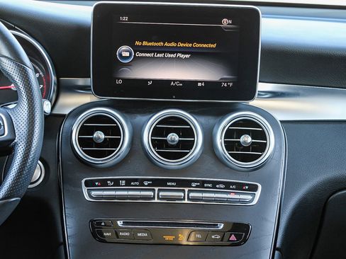 Used 2016 Mercedes-Benz GLC 300 4MATIC image 13