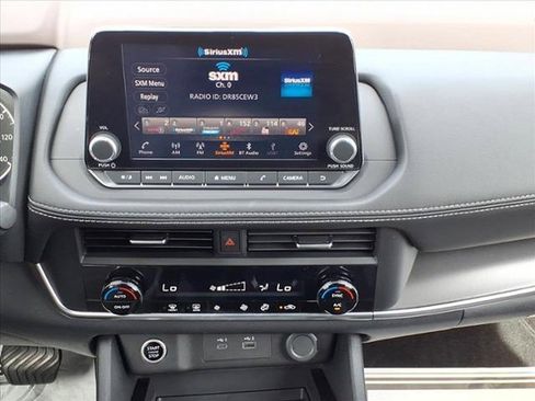 Certified 2023 Nissan Rogue SV image 24