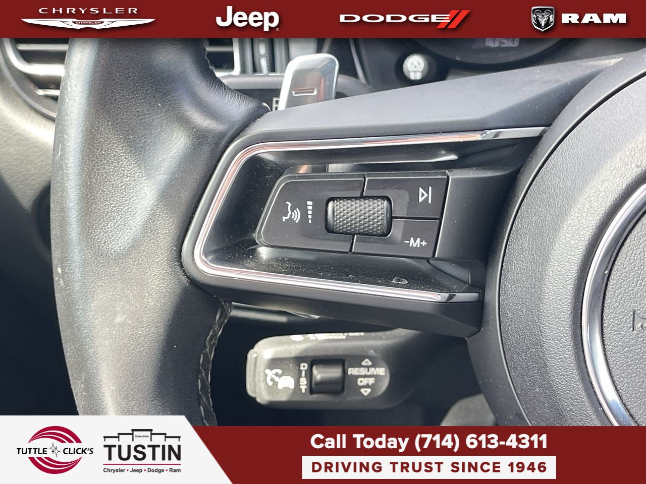 Used 2024 Porsche Macan AWD/4WD image 33