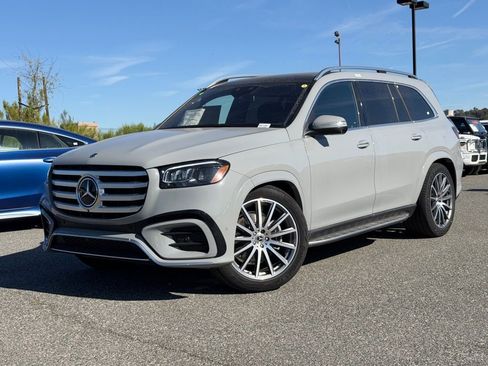 New 2026 Mercedes-Benz GLS 580 4MATIC image 2