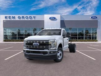 New 2026 Ford F350 XL w/ XL Chrome Package AWD/4WD video 2