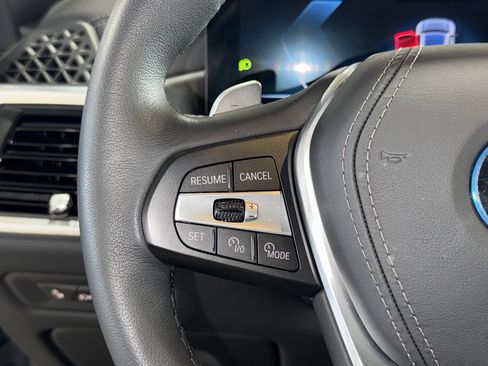 Certified 2025 BMW X5 xDrive50e w/ Premium Package image 22