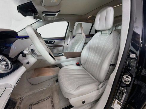 Used 2023 Mercedes-Benz EQS 580 4MATIC SUV image 22