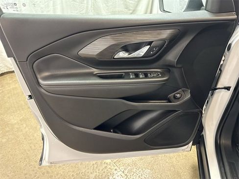 Certified 2023 GMC Terrain SLE w/ Driver Convenience Package image 22