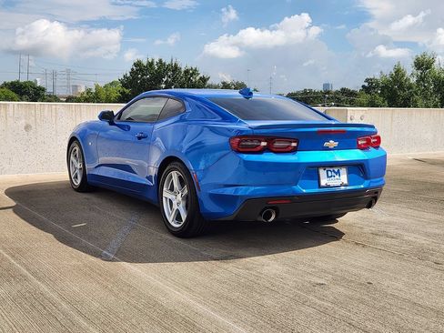 Used 2024 Chevrolet Camaro LT RWD image 8