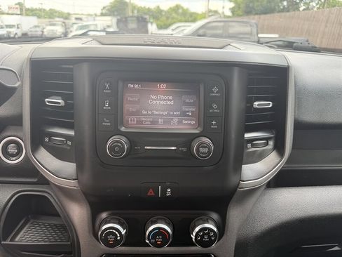 Used 2021 RAM 2500 Tradesman w/ Chrome Appearance Group image 3