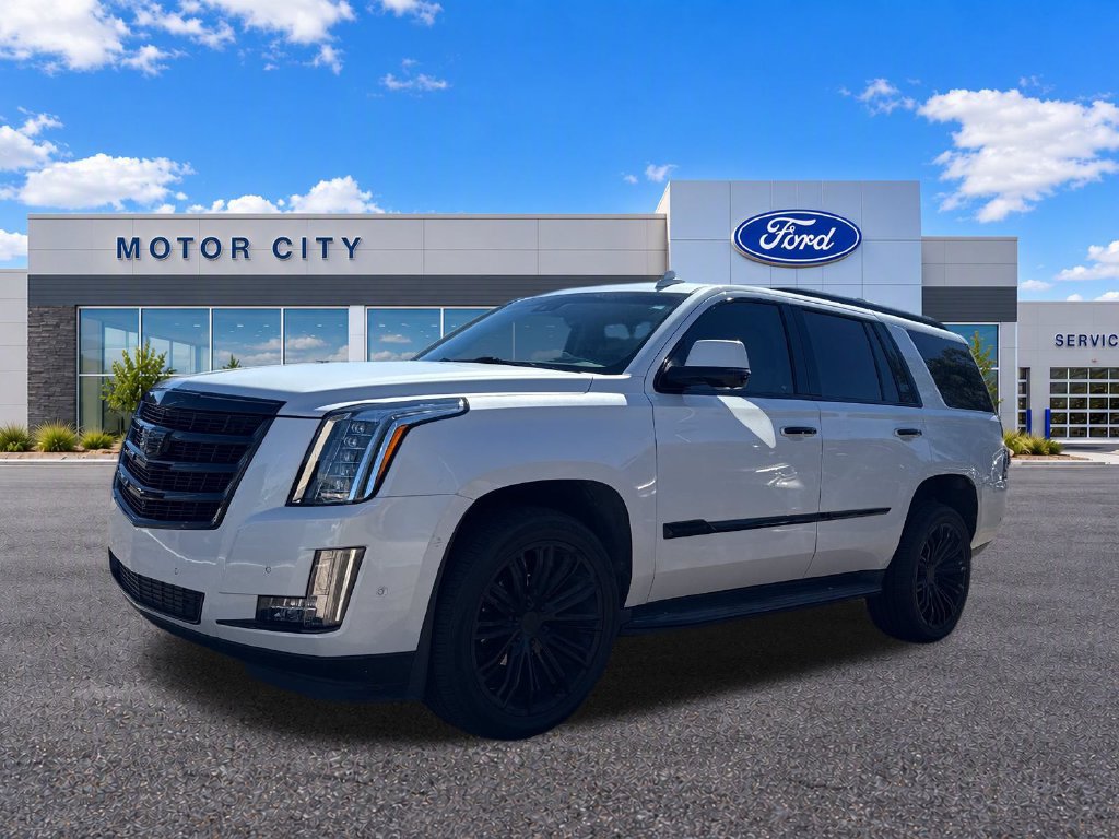 Used 2019 Cadillac Escalade Luxury RWD image 4