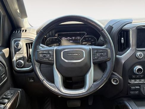 Used 2020 GMC Sierra 1500 Denali w/ Denali Ultimate Package AWD/4WD image 12