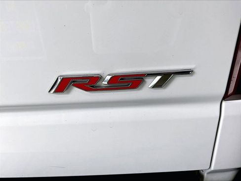 Used 2019 Chevrolet Silverado 1500 RST AWD/4WD image 29