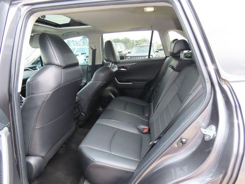 Used 2023 Toyota RAV4 Limited image 21
