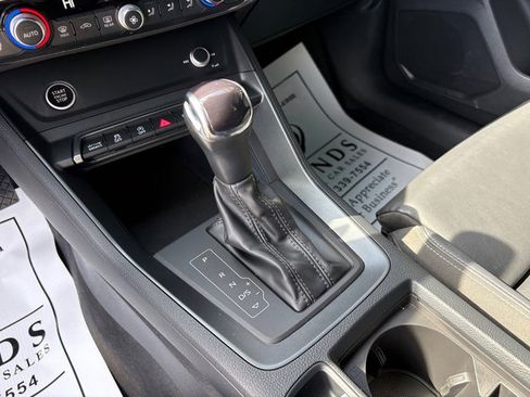 Used 2022 Audi Q3 2.0T Premium Plus image 28