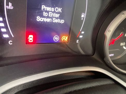 Used 2019 Jeep Compass Latitude AWD/4WD image 21