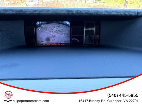 Used 2013 Toyota Sienna XLE image 22