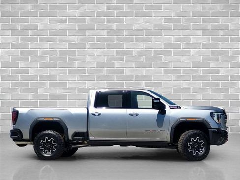 New 2026 GMC Sierra 2500 AT4X AWD/4WD image 4
