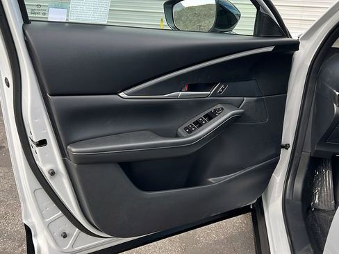 New 2026 MAZDA CX-30 AWD 2.5 S w/ Select Sport Pkg image 12