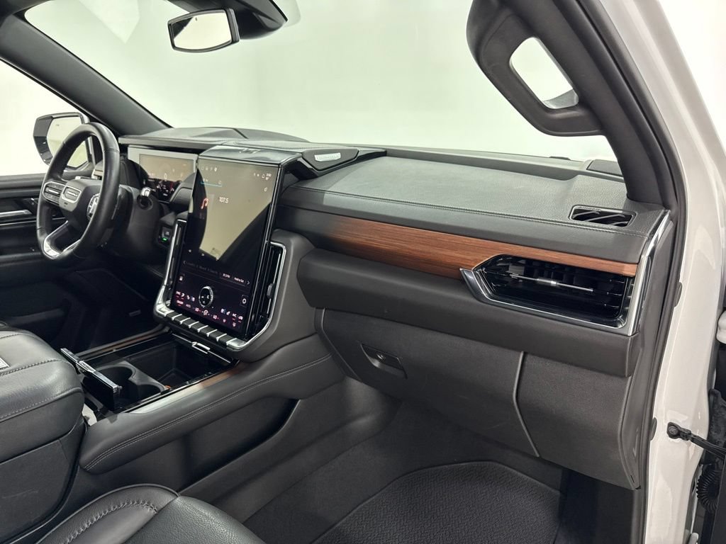 Used 2025 GMC Yukon Denali AWD/4WD image 28