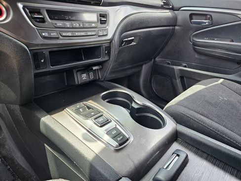 Used 2022 Honda Pilot Sport image 24