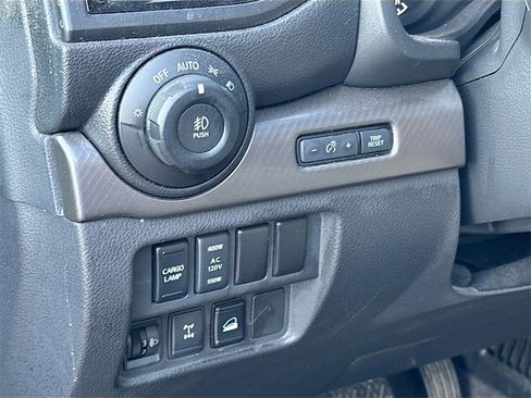 Used 2021 Nissan Titan PRO-4X w/ Off Road Protection Package image 10