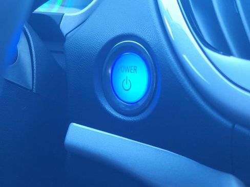 Used 2017 Chevrolet Volt LT w/ Comfort Package image 27