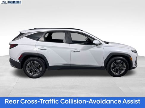 Certified 2025 Hyundai Tucson SEL FWD image 6