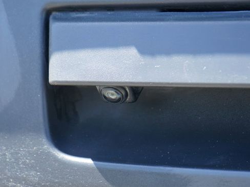 Used 2018 Nissan Frontier S RWD image 38