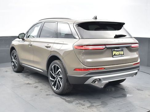 New 2025 Lincoln Corsair Reserve image 7