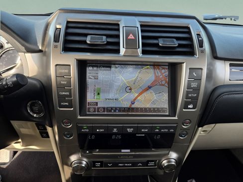 Used 2021 Lexus GX 460 Luxury w/ Accessory Package AWD/4WD image 17