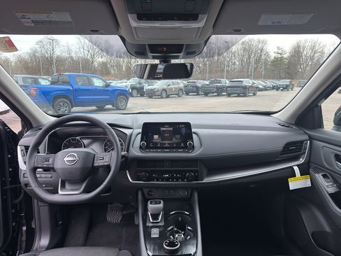 New 2026 Nissan Rogue SV image 28