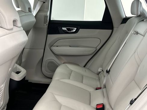 Certified 2023 Volvo XC60 B5 Plus w/ Climate Package image 23