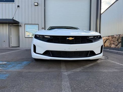 Used 2023 Chevrolet Camaro LT RWD image 10