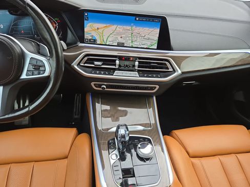 Used 2022 BMW X5 xDrive40i w/ M Sport Package AWD/4WD image 17