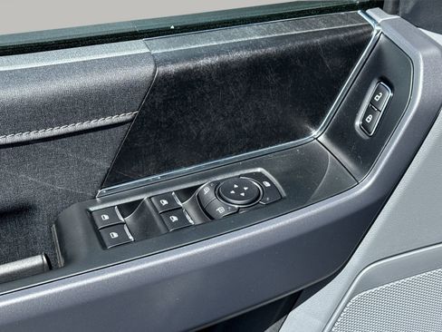 Used 2025 Ford F150 Lightning XLT image 47